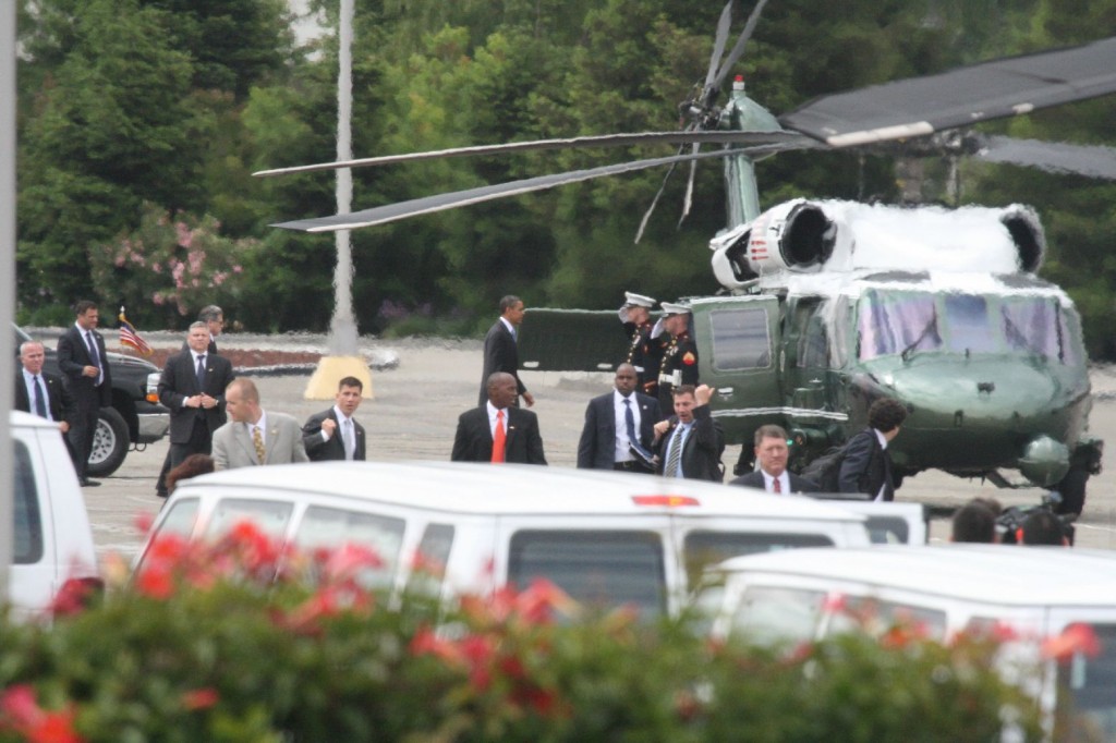 Obama-Lands-at-NUMMI