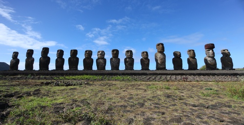 Easter-island-statues
